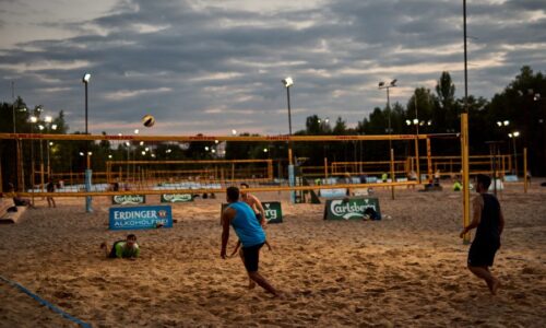 Beach 61
